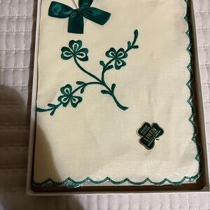 Pure Linen Tea towel / handkerchief with grean‎ Embroidery